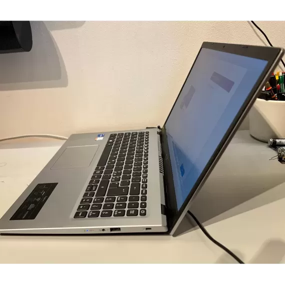 Acer Aspire 3 i5-11/8/256 15.6" laptop (silver)