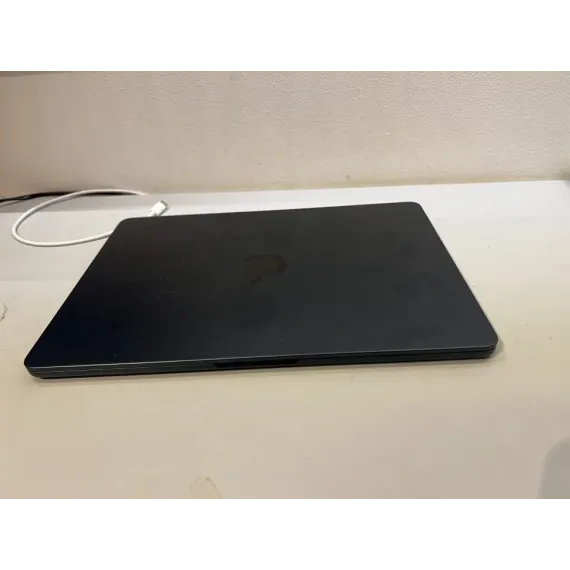 MacBook air 2022 M2 Midnatt