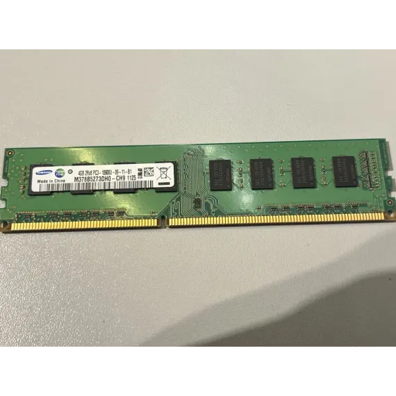 Samsung 4GB PC3-10600 DDR3-1333MHz non-ECC Unbuffered CL9 240-Pin