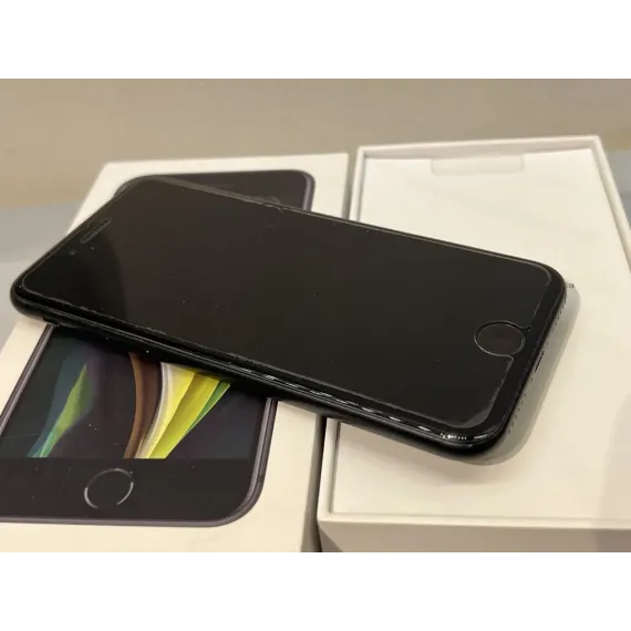 Iphone SE 2020 - Black - 128GB - Grad A