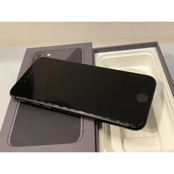 Iphone 8 - Space Gray - 64GB - Grad A