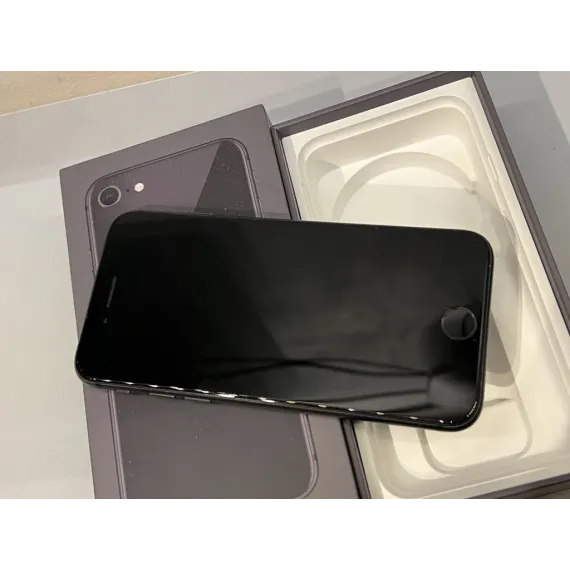 Iphone 8 - Space Gray - 64GB - Grad A