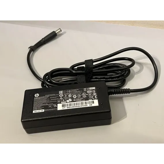 Brukt HP A065R05CH Strømadapter – 5V 6.5A (32.5W)