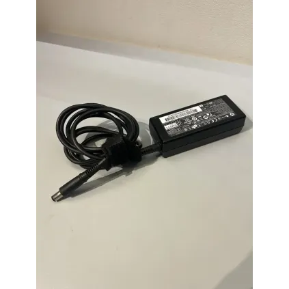 Brukt HP 608425-003 Strømadapter – 65W 18.5V 3.5A