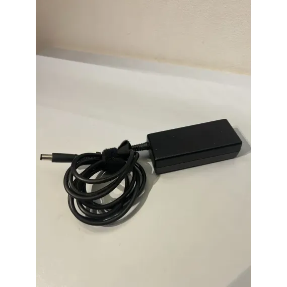 Brukt HP 608425-003 Strømadapter – 65W 18.5V 3.5A