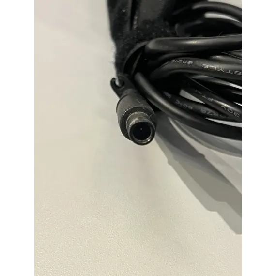 Brukt HP 608425-003 Strømadapter – 65W 18.5V 3.5A