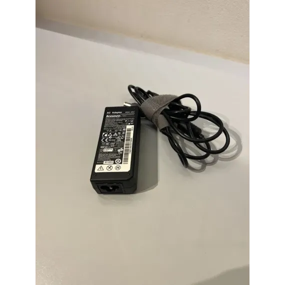 Brukt Lenovo Strømadapter – 65W 20V 3.25A