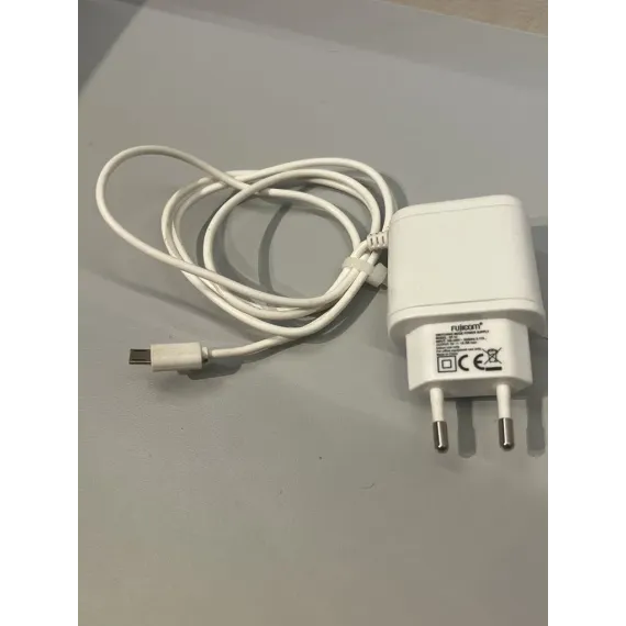 Fujicom 5V Micro-USB Vegglader – Brukt