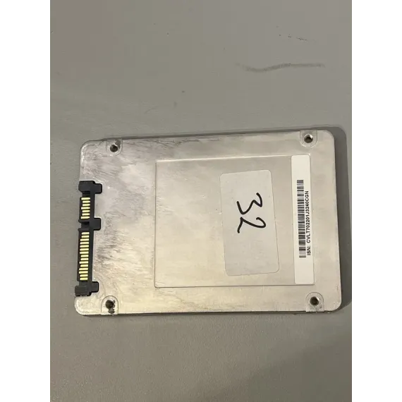 Intel SSD Pro 5400s Series 240GB 2.5" SATA (Brukt)