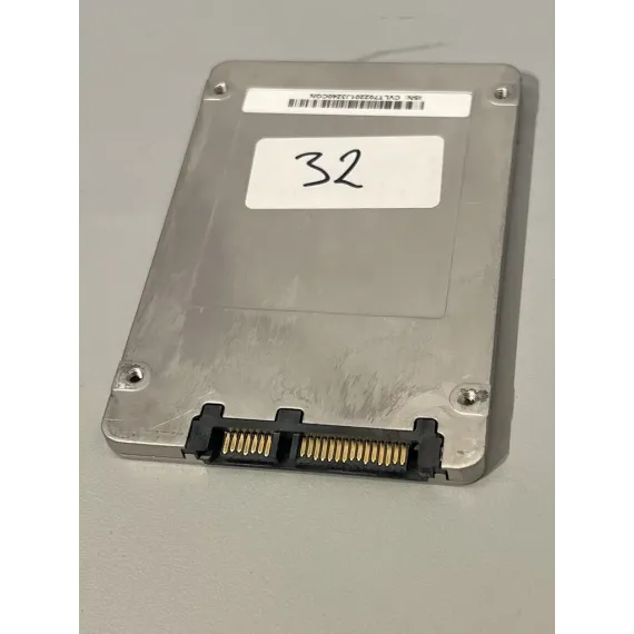 Intel SSD Pro 5400s Series 240GB 2.5" SATA (Brukt)