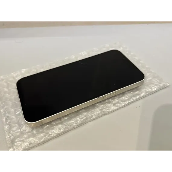 iPhone 13 128GB Hvit – Grad A med nytt originalt batteri