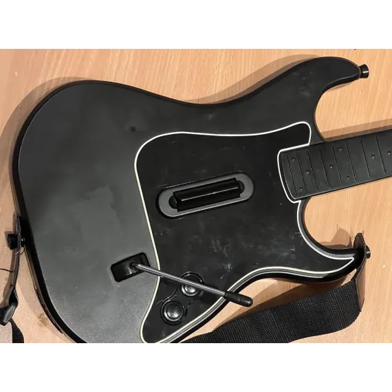 Guitar Hero Kramer Striker PS2 – med reim, uten mottaker