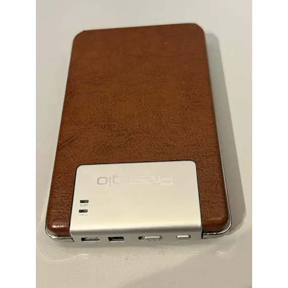 Prestigio 80GB Retro Mobil Harddisk med Kopifunksjon og Skinnetui