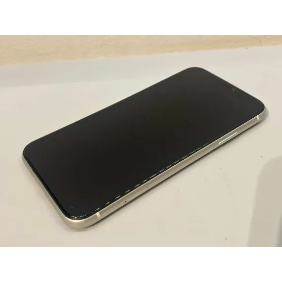 Apple iPhone 11 64 GB – Ny skjerm & batteri