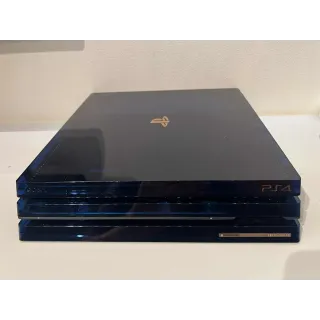 PlayStation 4 Pro – 500 Million Limited Edition (28112/50000)