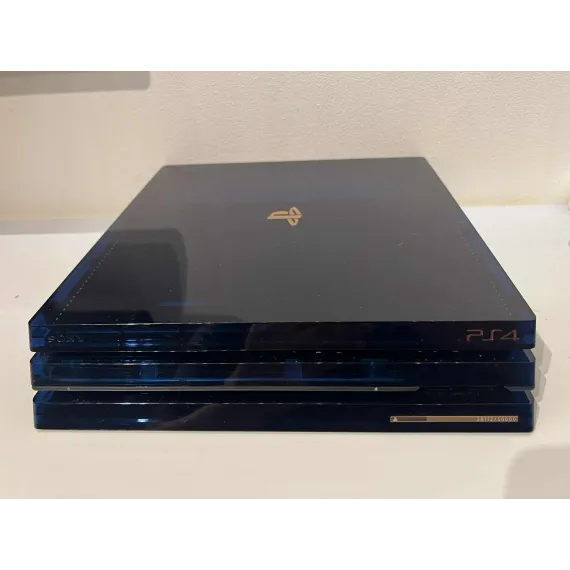 PlayStation 4 Pro – 500 Million Limited Edition (28112/50000)