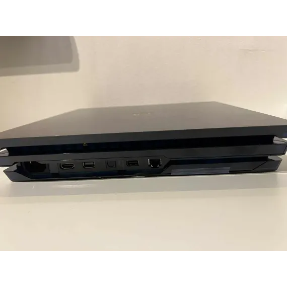 PlayStation 4 Pro – 500 Million Limited Edition (28112/50000)