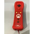 Nintendo Wii Remote Plus – Mario Edition (Rød, MotionPlus Inside)