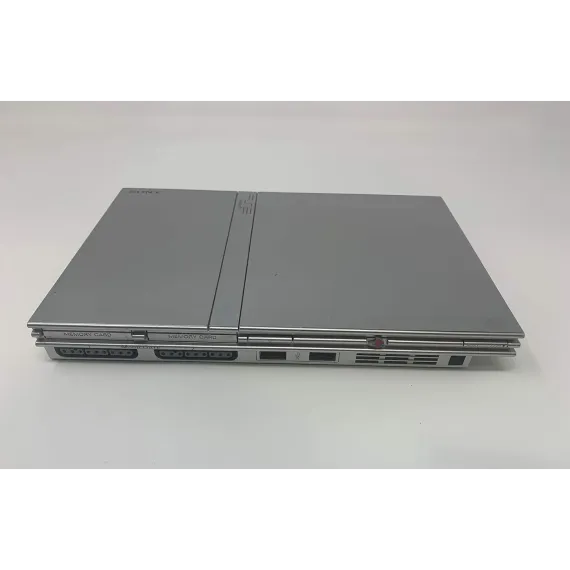 Sony PlayStation 2 Slim – Sølv – Grad B (Brukt, med strømadapter)