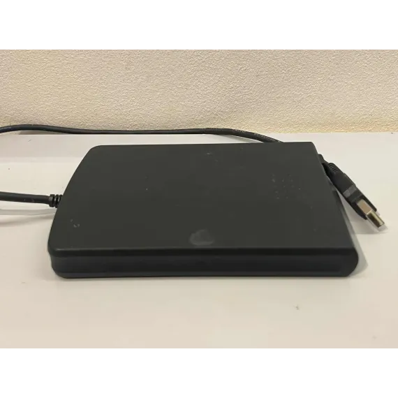 Sony USB Floppy Disk Drive – MPF82E (Brukt)