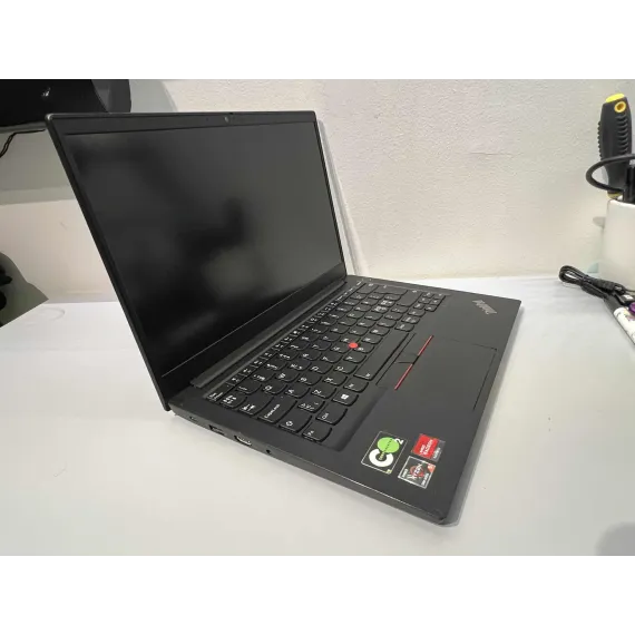 Lenovo ThinkPad E14 Gen 3 – Ryzen 5 / 8GB / 256GB SSD / Windows 11 Pro