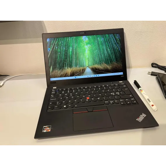 Lenovo ThinkPad A285 – Ryzen 5 PRO, 16GB RAM, 256GB SSD, Windows 11 Pro