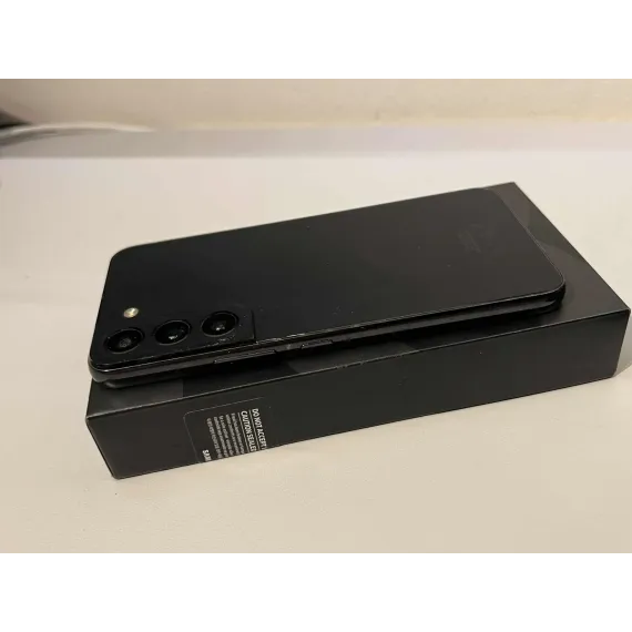 Samsung Galaxy S22 5G 128GB – Phantom Black