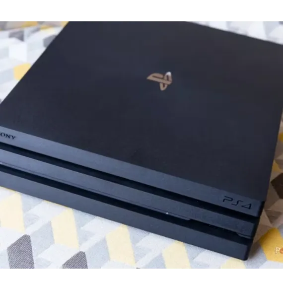 Brukt PlayStation 4 Pro