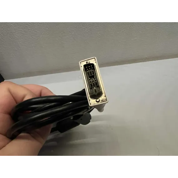 DVI-D kabel (1–1,5 m) – svart/hvit