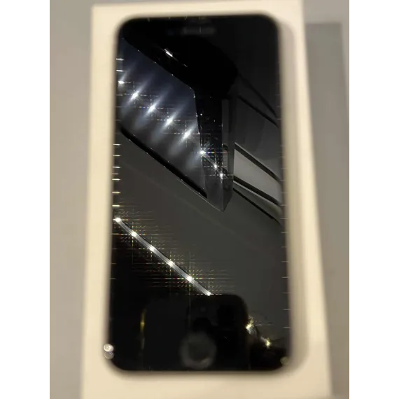 iPhone SE (3. generasjon) – 128GB – Hvit