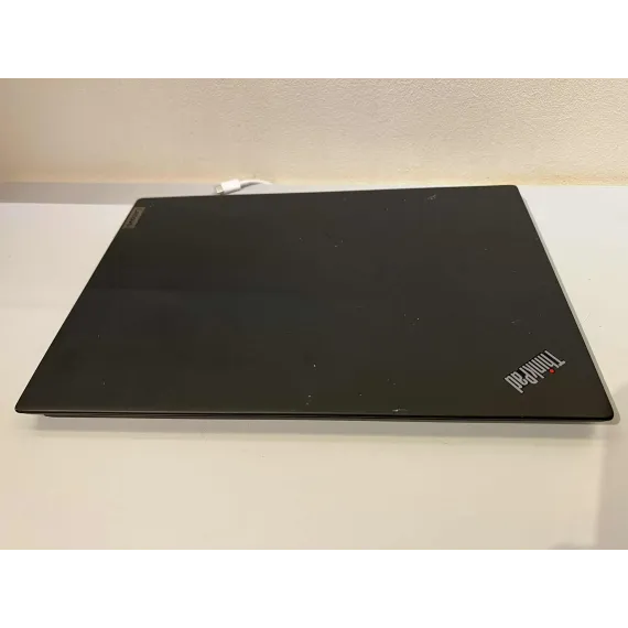 Lenovo ThinkPad T14s Gen 2 – Intel Core i5 / 8 GB RAM / 256 GB SSD