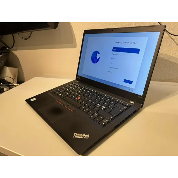Lenovo ThinkPad T490s – Intel Core i7 / 16 GB RAM / 256 GB SSD (2019-modell)