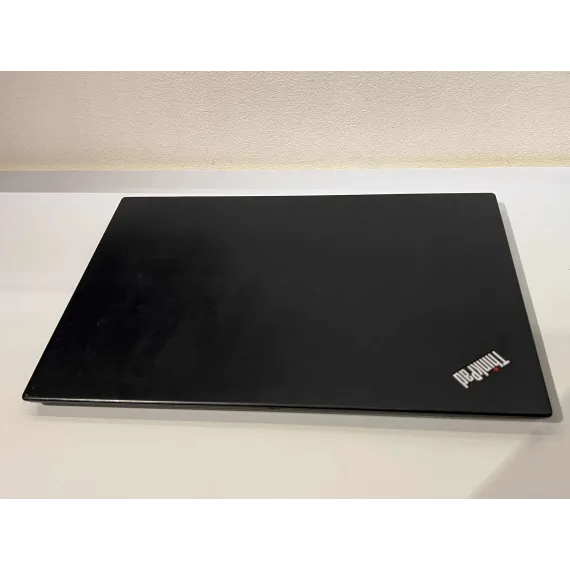 Lenovo ThinkPad T490s – Intel Core i7 / 16 GB RAM / 256 GB SSD (2019-modell)